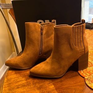 SM New York Ladies Booties.       110